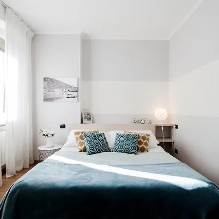 Domus - Bymyhomeincomo Lejlighed Como