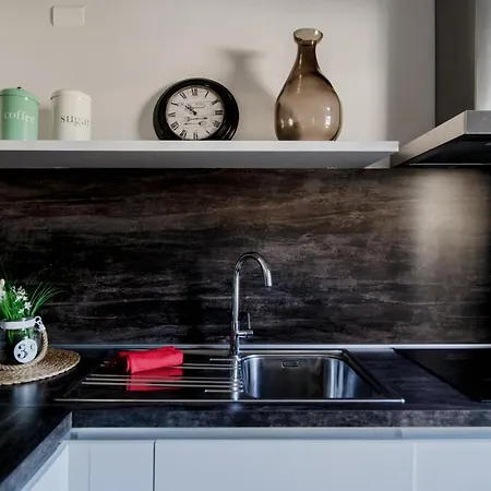 Apartman Domus - Bymyhomeincomo *