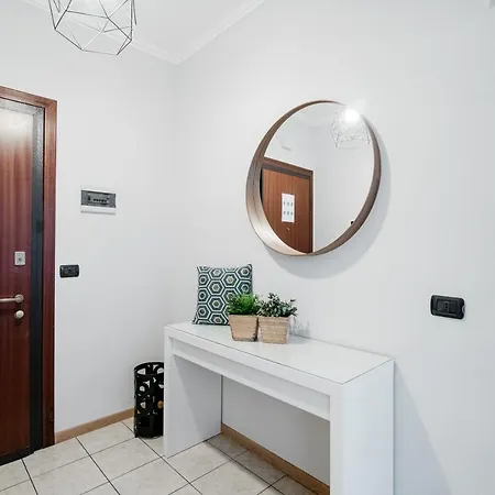 Domus - Bymyhomeincomo *